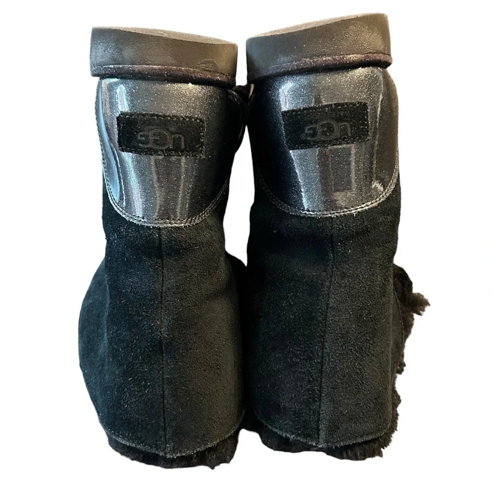 UGG isley suede